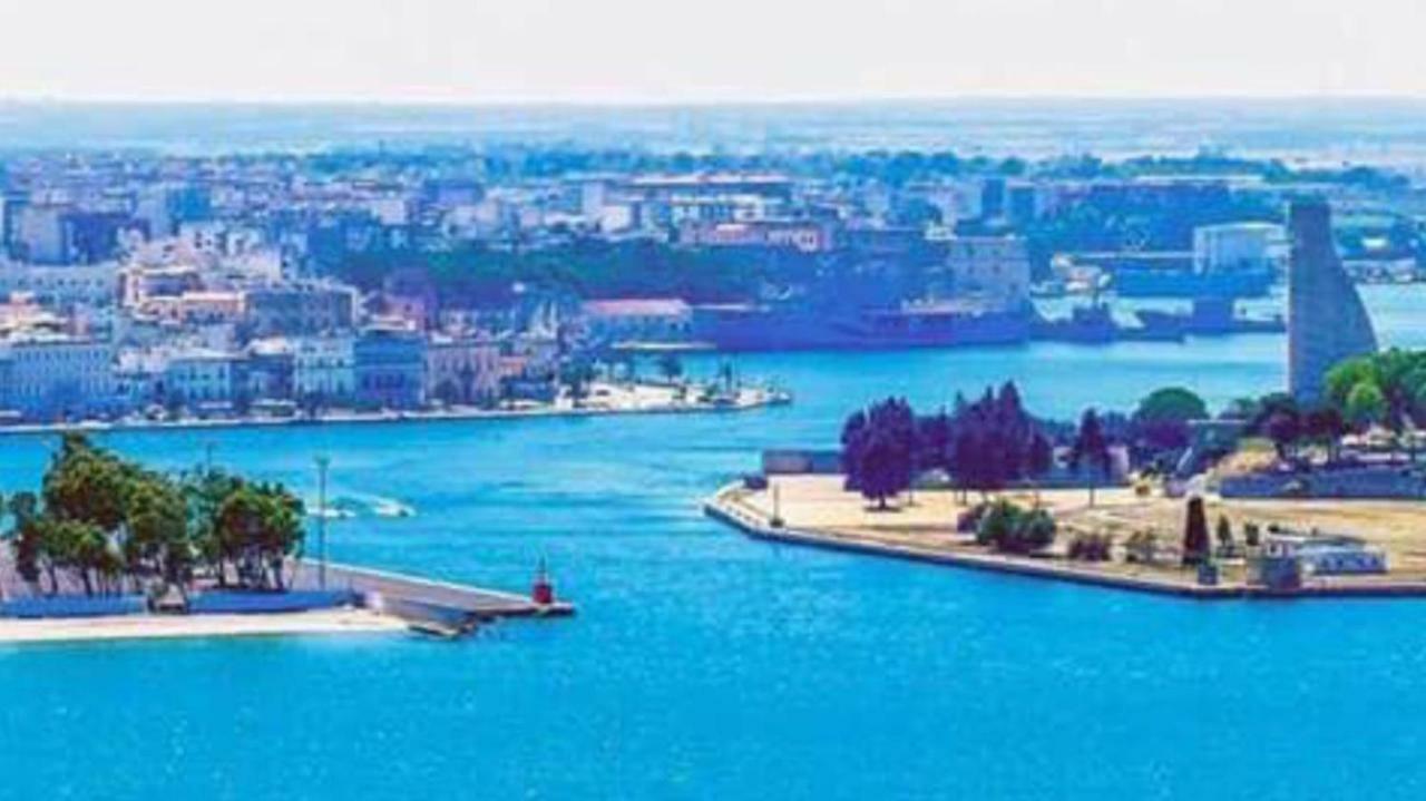 Casa Vacanze Corso Roma Brindisi Exteriör bild